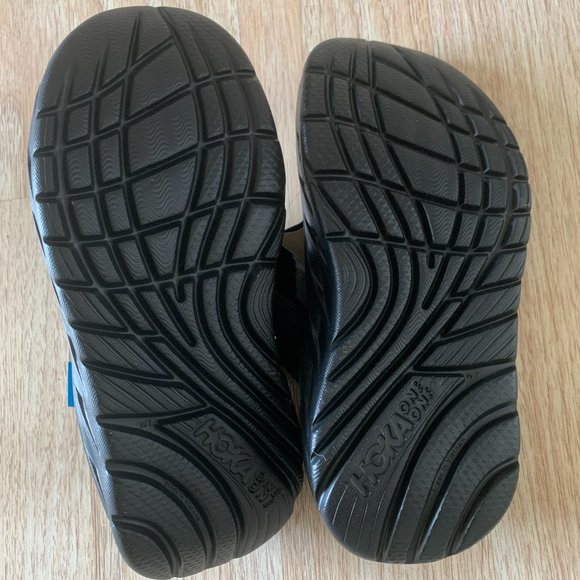 HOKA ONE ONE Women's Ora Recovery Flip Sandals Black/Dark Gull Gray 11 - Picture 2 of 3